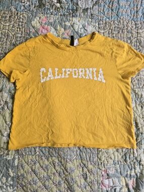 H&M Divided Cotton Boxy Cropped 'California' Graphic Tee Women's Size Small